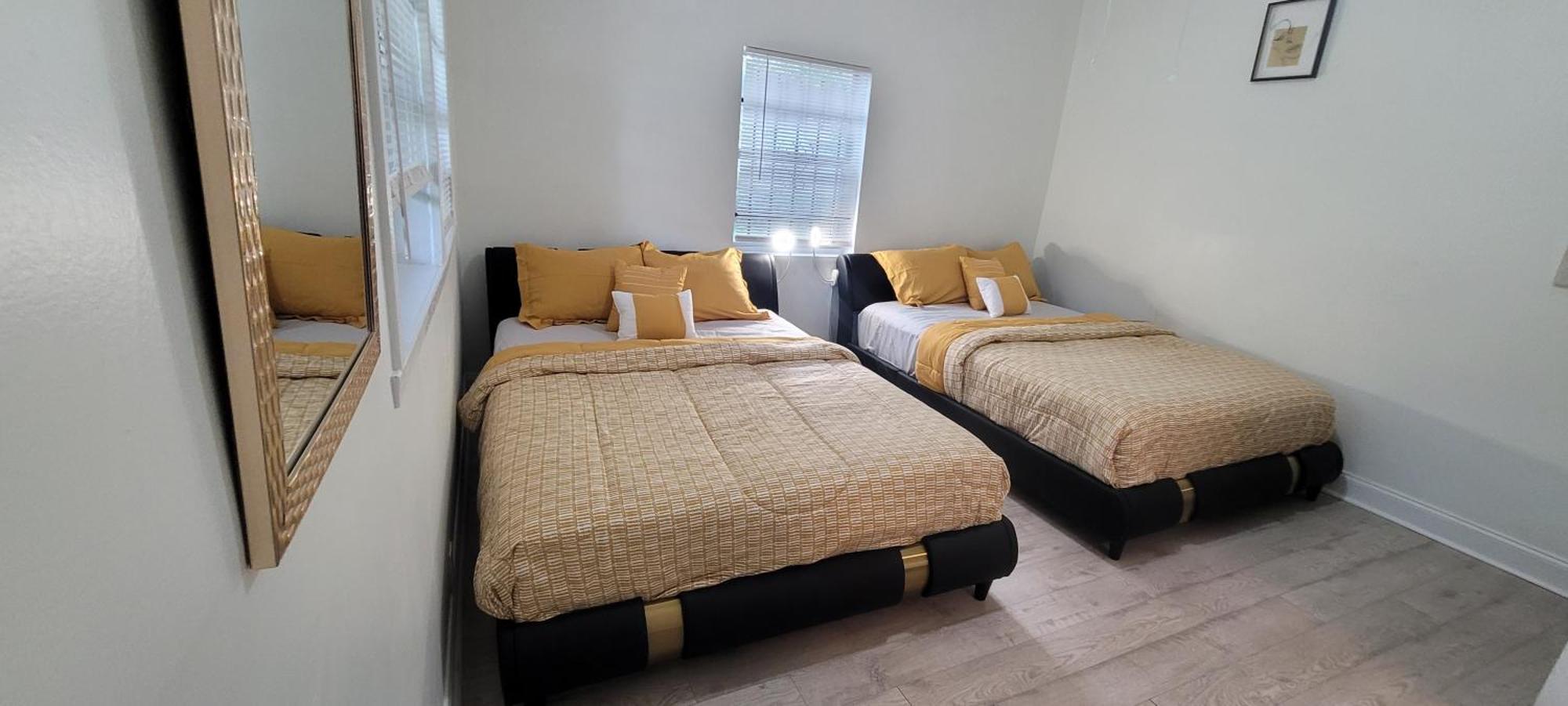 Large, Central, Lovely & Cozy 4Bed/2Bath - House By Everbank Stadium Jacksonville Dış mekan fotoğraf