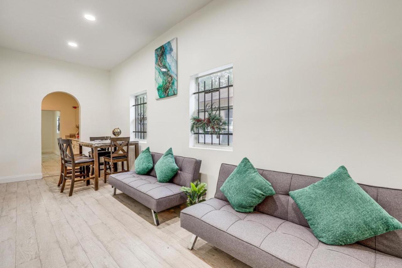 Large, Central, Lovely & Cozy 4Bed/2Bath - House By Everbank Stadium Jacksonville Dış mekan fotoğraf